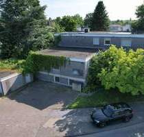 POTENZIALSTARKES BÜROHAUS MIT GARAGEN UND VIEL PLATZ IN DORTMUND BODELSCHWINGH