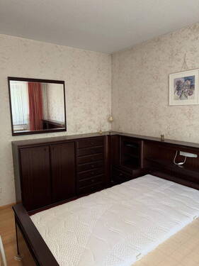 Schlafzimmer EG 2 - 