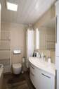 EG Bad mit Badewanne, WB, WC - 