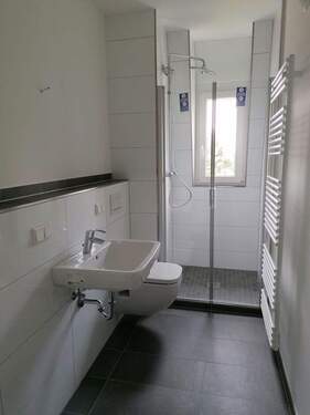 Bad untere Etage - 3 Zimmer Etagenwohnung in Essen