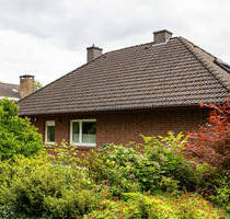*** BUNGALOW - EBENERDIG - FUßBODENHEIZUNG - SOLAR - RIESEN DACHGESCHOSS - GARAGE *** - Delmenhorst