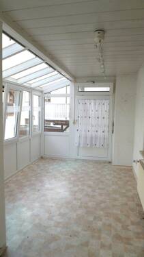 Beheizbarer Wintergarten - 3 Zimmer Etagenwohnung zur Miete in Seinsheim