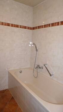Mit Badewanne - 
