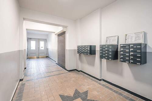 Durchgang VH - 2 Zimmer Terrassenwohnung zum Kaufen in Berlin