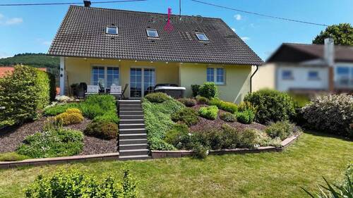 Bild 2 - 6 Zimmer Einfamilienhaus zum Kaufen in Mettlach