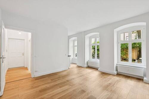 Zimmer 1 - 2 Zimmer Etagenwohnung in Berlin