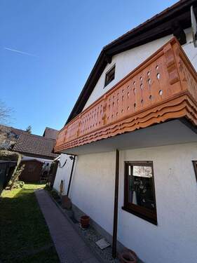 Hausansicht Balkon.JPG - 