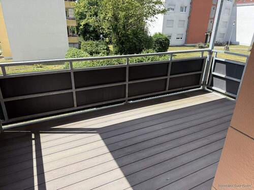 Balkon - Helle und freundliche 3 Zimmer-Wohnung mit Balkon und Aufzug sucht neuen Mieter