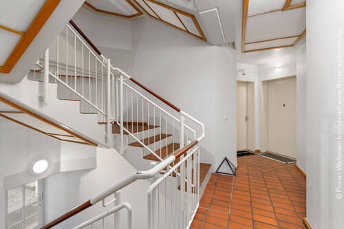 Treppenhaus - Etagenwohnung mit 92,60 m&sup2; in Bremen zum Kaufen