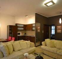 Helle 2-Zimmer-Wohnung mit Einbauküche in Top-Lage Köln-Sülz