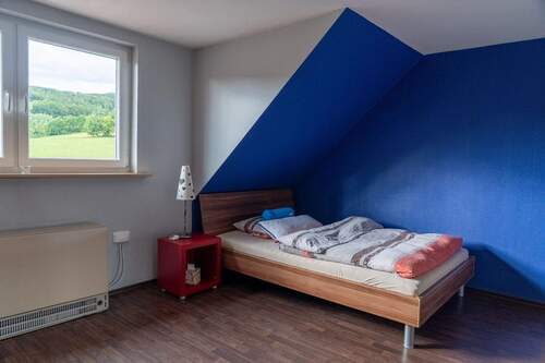 Kinderzimmer Dachgeschoss Hauptgebäude - 