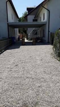 Einliegerwohnung - Einfamilienhaus mit 390,00 m&sup2; in Langenisarhofen zum Kaufen