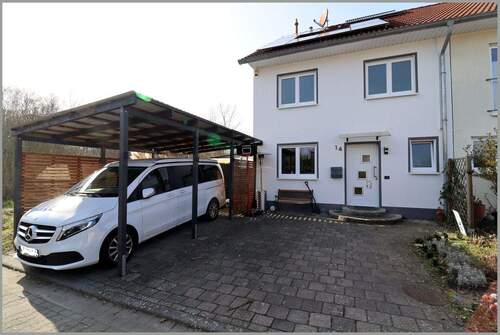 Hausansicht - gepflegtes großzügiges Reihenendhaus in ruhiger Lage