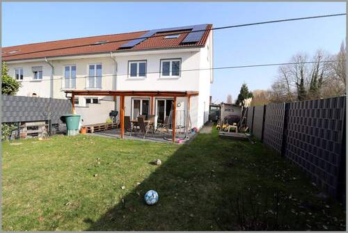 Hausansicht von hinten - 5 Zimmer Reihenendhaus zum Kaufen in Osnabrück / Schinkel