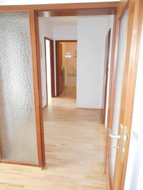 Flur - 2 Zimmer Etagenwohnung zum Kaufen in Langen