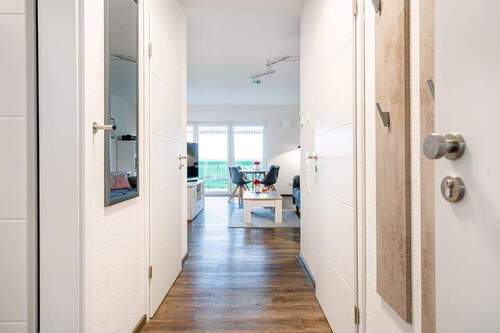 Flur - 3 Zimmer Etagenwohnung in Dornum OT Neßmersiel