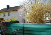 Balkon mit Aussicht ins Grüne - 