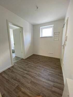 Flur - 2 Zimmer Etagenwohnung zur Miete in Stralsund