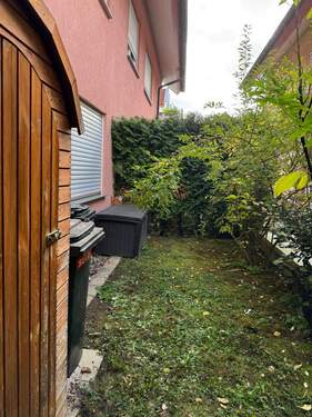 Garten seitlich - 