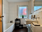 Badezimmer.png - ++Wohnglück mit Terrasse und Garten++ in toller, ruhiger Lage von Obersulm