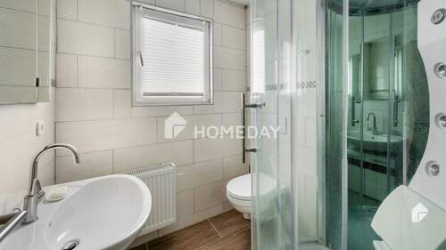 1. OG Badezimmer 2 - 