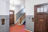 Saniertes Treppenhaus Cas2A - 4 Zimmer Etagenwohnung in Berlin