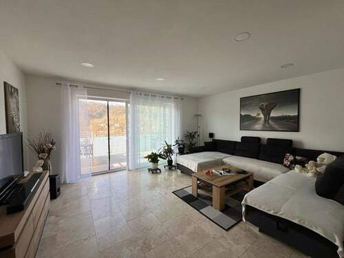 Wohnzimmer, Balkonsicht - 