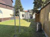 Garten und Nebengebäude - 