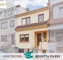 Kaufen. Einziehen. Wohlfühlen! Charmantes Stadthaus mit 100 m² Wohnfläche plus 13m² Spitzboden - Bremen Woltmershausen
