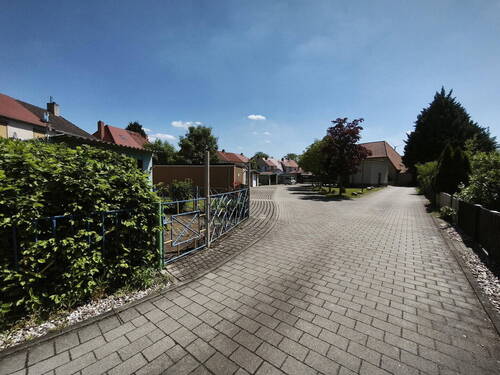 Anliegerstraße - 