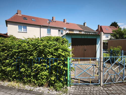 Garage - 4 Zimmer Reihenmittelhaus in Zschornewitz