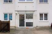 Hauseingang - 3 Zimmer Etagenwohnung in Frechen