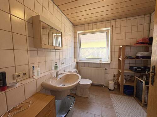 Badezimmer (EG) - 