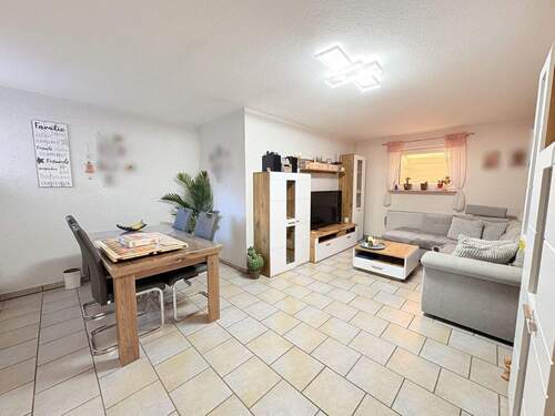 Wohn- und Esszimmer (KG) - 