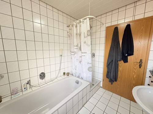 Badezimmer (OG) - 