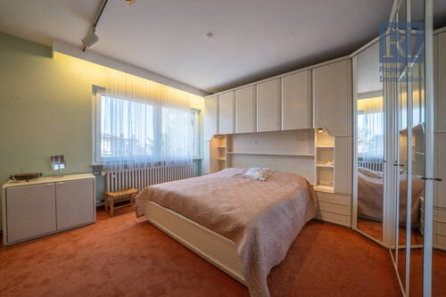 Schlafzimmer, EG - 