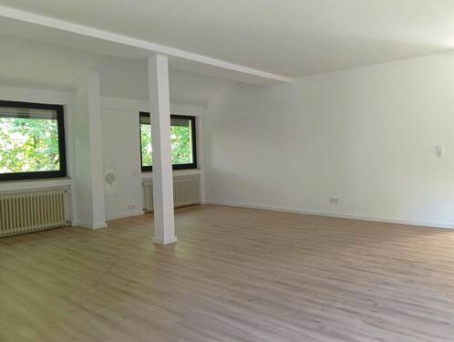Wohnzimmer.jpg - 2 Zimmer Etagenwohnung zur Miete in Burgthann
