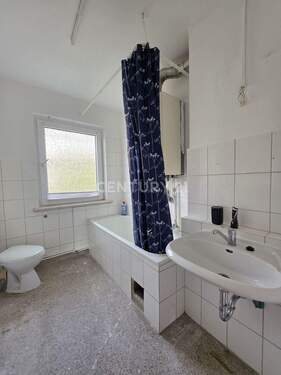 Bad - 4 Zimmer Etagenwohnung in Wilhelmshaven