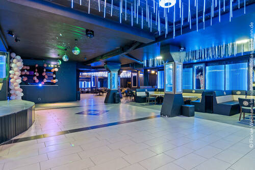 Bar / Club / Diskothek im Untergeschoss. - 