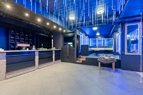 Gast-, Schank- und Nebenflächen ca. 665m². - 