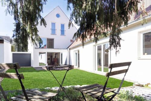 Moderne Wohnidylle inkl sonnigem Garten - 7 Zimmer Einfamilienhaus zum Kaufen in München