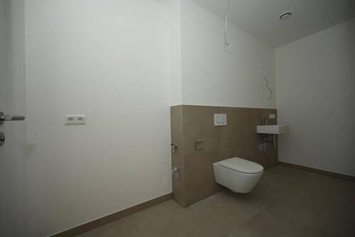 Gäste-WC und HWR - 