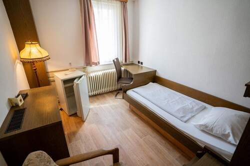 ZIMMER - 9 Zimmer Mehrfamilienhaus, Wohnhaus zum Kaufen in Tuttlingen