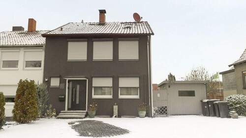 Frontansicht - Reihenendhaus mit 101,00 m&sup2; in Wolfenbüttel zum Kaufen