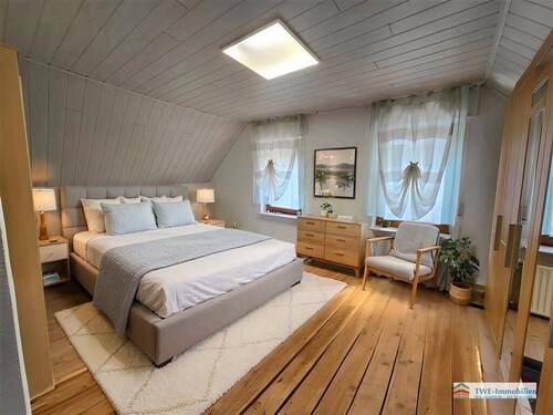 4 Zimmer OG virtually staged - 
