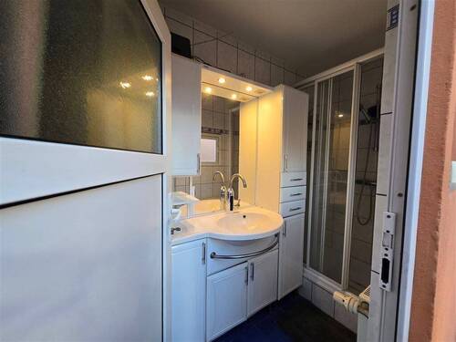 Gästebad mit Dusche EG - 
