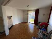 Esszimmer mit Kachelofen - 