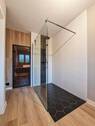 Badezimmer mit Sauna im EG - 