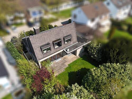Drohnenaufnahme - 5 Zimmer Einfamilienhaus zum Kaufen in Lübbecke
