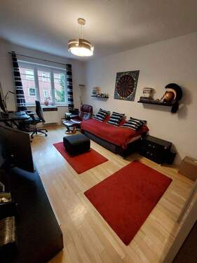 Wohn- & Schlafzimmer - Unvermietete helle Wohnung in Barmbek-Nord direkt vom Eigentümer